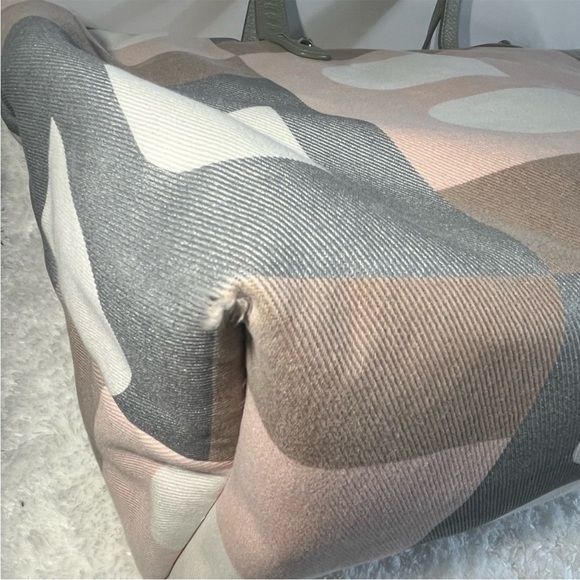 Bally Large Canvas Tote. 19L X 15H - Picture 12 of 14